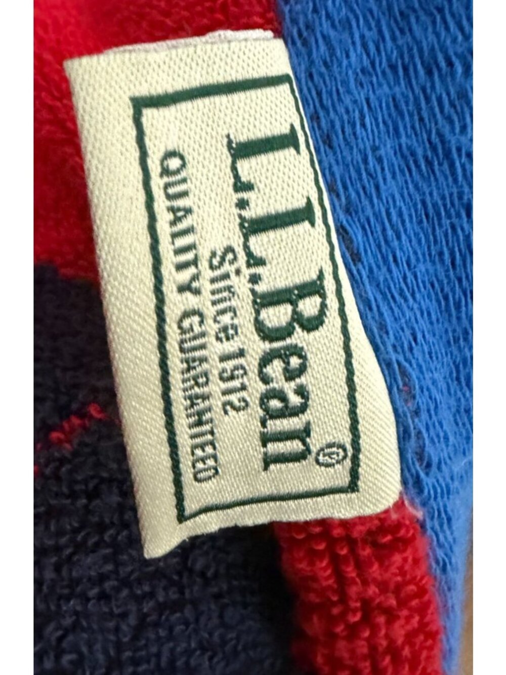 L.L.Bean BIG Seaside Beach Towel Lobster Print Navy Blue Red Cotton 62 x 34" - Picture 4 of 5